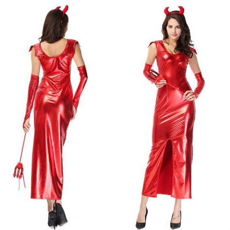 Make Devil Costume For Girls With Their Hands
