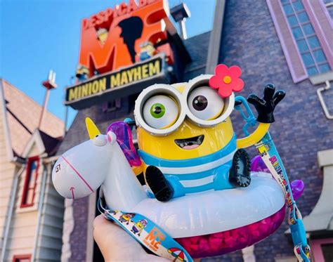 Photos Minions Summer Popcorn Bucket Splashes Into Universal Studios