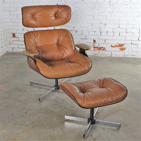 Mid Century Modern Plycraft Eames Style Lounge Chair And Ottoman Saddle