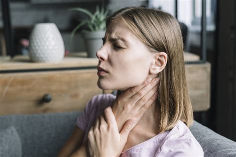 Reasons You Might Feel Numbness On Just One Side Of Throat Ear Nose