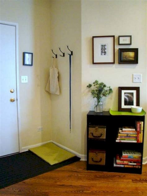 24 Best Small Apartment Entryway Decorating Ideas Small Apartment