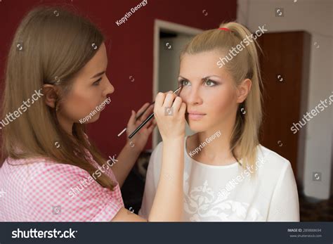 Professional Makeup Artist Doing Glamour Model Stock Photo 289888694