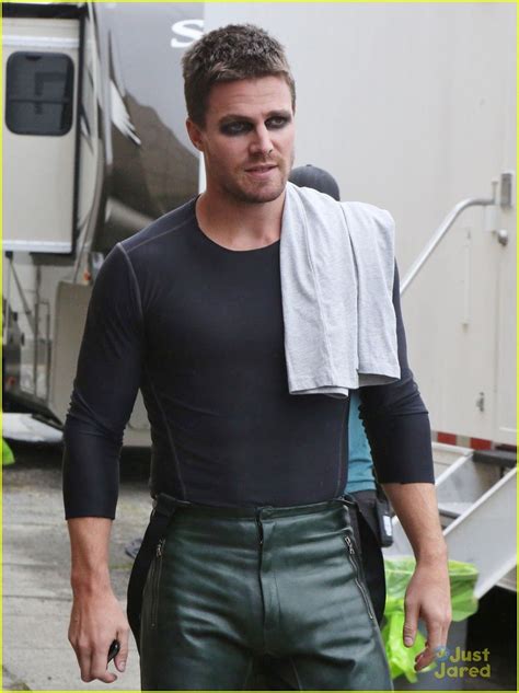 Stephen Amell Gets A Makeover Including Eyeliner And Leather Pants Stephen Amell Arrow Arrow