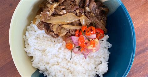 Salah satu sambal yang paling terkenal adalah sambal matah yang berasal dari daerah bali. Resep Beef rice bowl sambal matah rumahan oleh Ayudyah - Cookpad