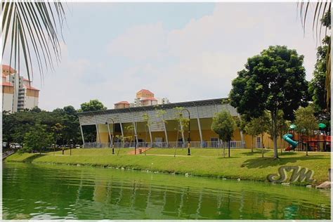 It doesn't appear on the 'top 10' lists but it does tick off a lot of boxes for us! SUPERMENG MALAYA: Jom Picnic : Taman Tasik Ampang Hilir