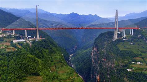 China Drives Ever Upwards With Worlds Highest Bridge High Bridge