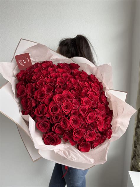 100 Red Roses Wrapped Bouquet In Valley Village Ca La Fleurel