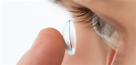 Are Daily Disposable Contact Lenses Right For You La Pine Eyecare Clinic