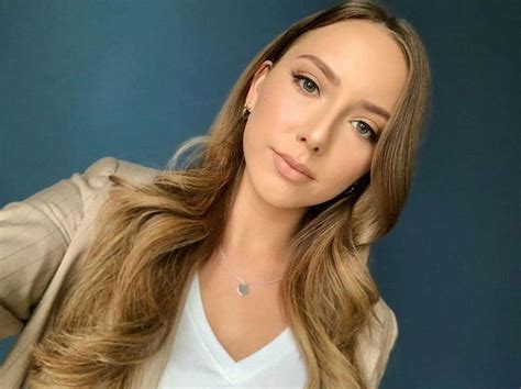 Who Is Hailie Jade Mathers All About Eminem S Daughter As She Posts Rare Photo With Her