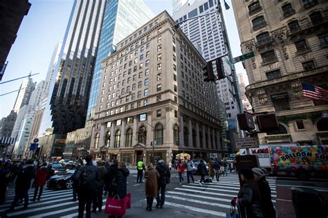 Retail Rents Fall Along Manhattans Fifth Avenue Madison Avenue