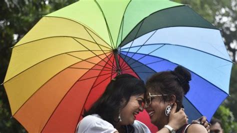 Singapore Lifts Gay Sex Ban Blocks Marriage Equality Singapore Lifts