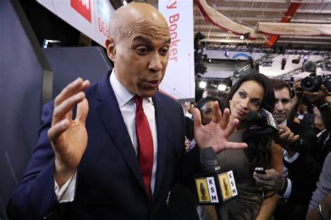 Rosario Dawson And Cory Booker Pics Of The Senator And Actress Hollywood