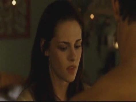 New Moon Deleted And Extended Scenes Bella Swan Image 21326522 Fanpop