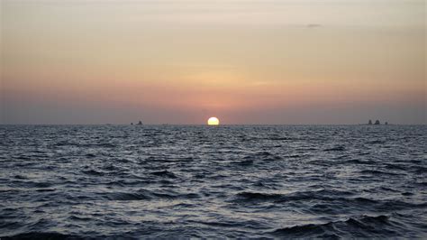 Beautiful Sea Water Horizon Background Sunrise Ocean Ripples 4k Hd