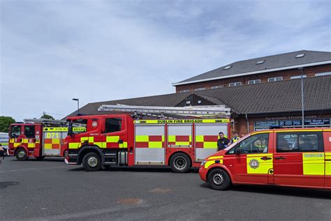 Pin By Bob On Dublin Fire Brigade Emergency Vehicles Fire Brigade