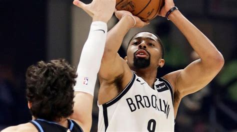 Spencer Dinwiddies Shot Sinks Cavs Leads Nets To Fourth Victory In