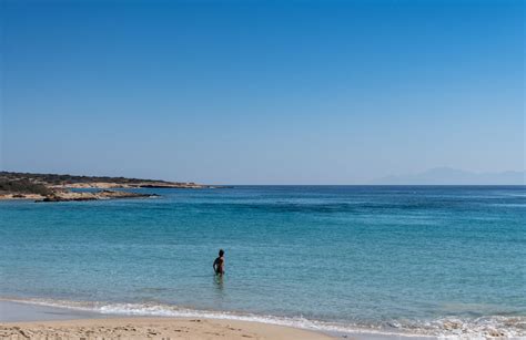 Beautiful Beaches In The Greek Cyclades Travel Guide To The Aegean
