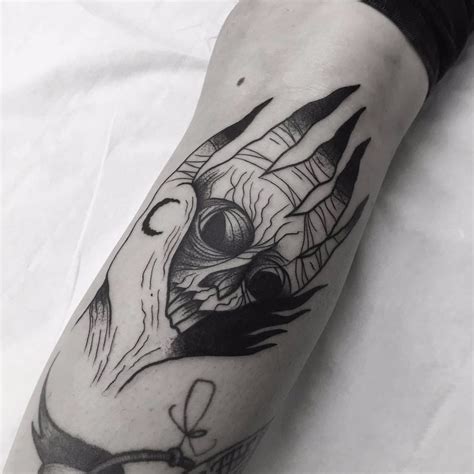 15 Tatuagens Blackwork Invocadas Do Francês Matt Chaos • Tattoodo