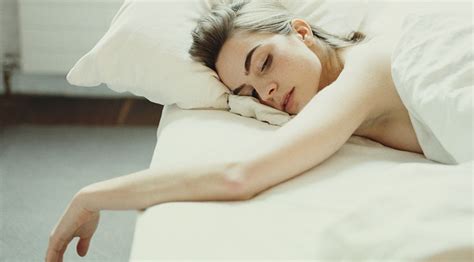 The Best Probiotic And Prebiotic Foods And Supplements For Sleep