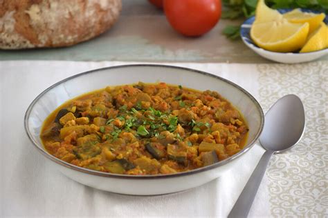 Curry Vegano De Berenjena Con Soja Texturizada Receta Saludable