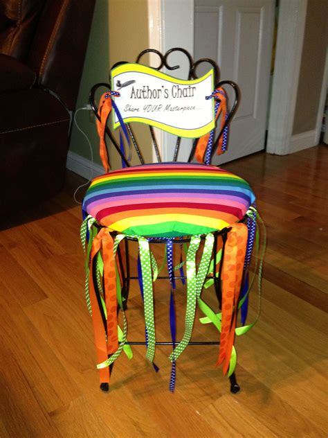 A Fun Way To Decorate An Authors Chair Kindergarten Projects