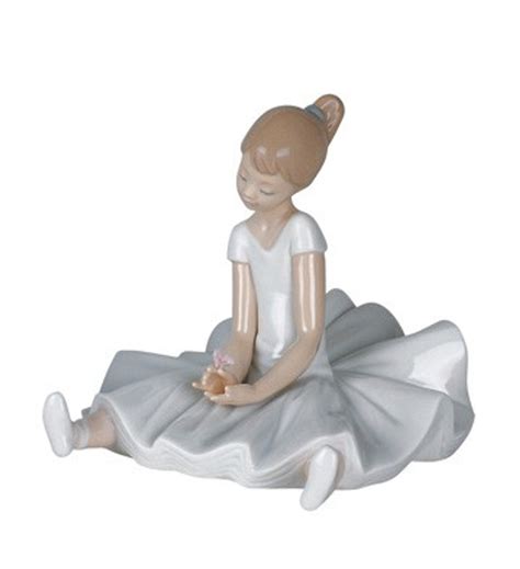 Nao By Lladro Porcelain Dreamy Ballet Figurine Distinctive Decor