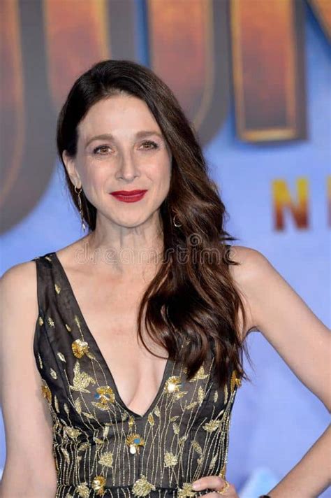 Who Is Marin Hinkle Everything You Need To Know Citimuzik