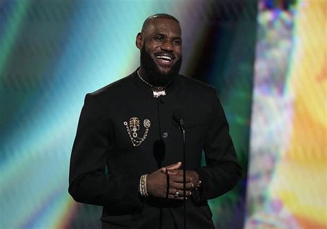 Lebron James Accepts Espy Award Says Hell Return For Another Year