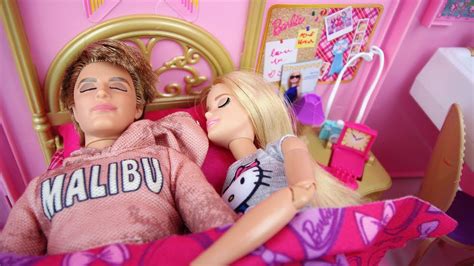 Barbie And Ken Morning Routine Bedroom After Wedding Doll House Parc Poupée Routine Youtube