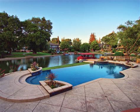 How To Build The Perfect Backyard Oasis Premier Pools And Spas