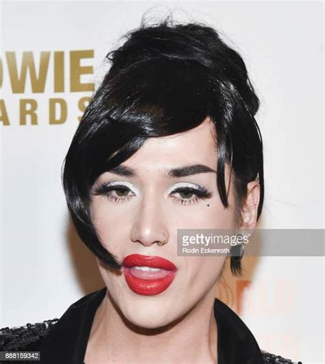 Wowie Awards Photos And Premium High Res Pictures Getty Images