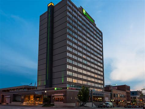 Modern, fresh and friendly, holiday inn ® hotels & resorts are known and loved around the world. Holiday Inn Lincoln-Downtown Hotel by IHG