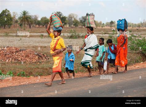 Poor Indian Village Children Hi Res Stock Photography And Images Alamy