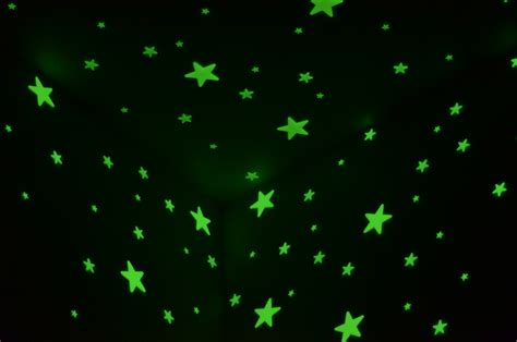 How to make blacklight decorations? Inspiring Glow Stars For Ceiling #2 Glow In The Dark Stars ...