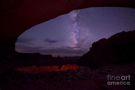 False Kiva And A Milky Way Island In The Sky Photograph By Krzysztof