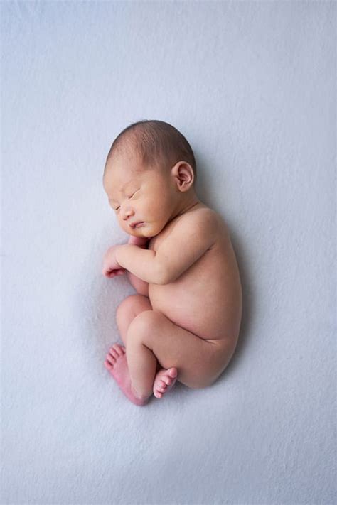 Simple Newborn Photoshoot Singapore At Home Or In Studio