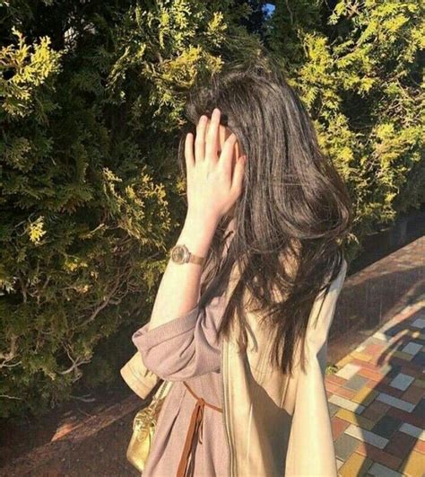 Pin By Aatika Farooqi On Girly Dpz Girl Hiding Face Cute Girl Face