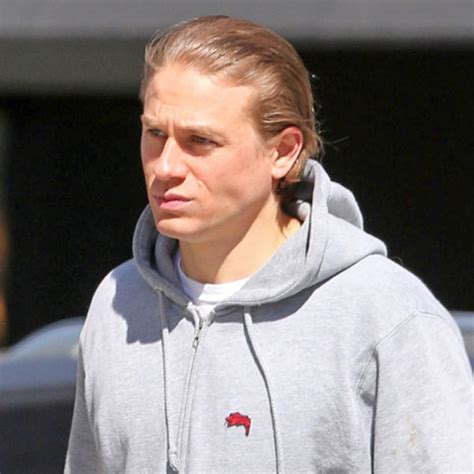 Charlie Hunnam Shows Off New Clean Shaven Look E Online Au