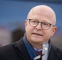 Nahverkehrsticket: FDP-Staatssekretär Theurer offen für 69-Euro-Ticket ...