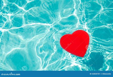 Heart Shape In A Pool Stock Image Image Of Blue Holiday 32820701