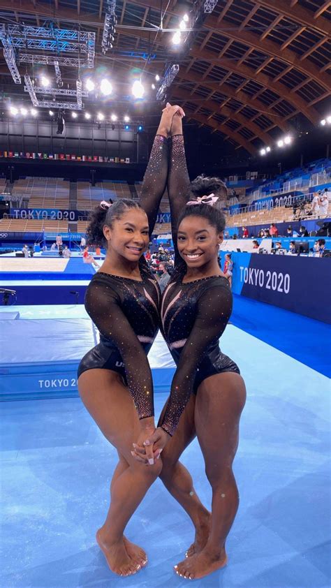 Us Gymnasts Jordan Chiles And Simone Biles Scrolller