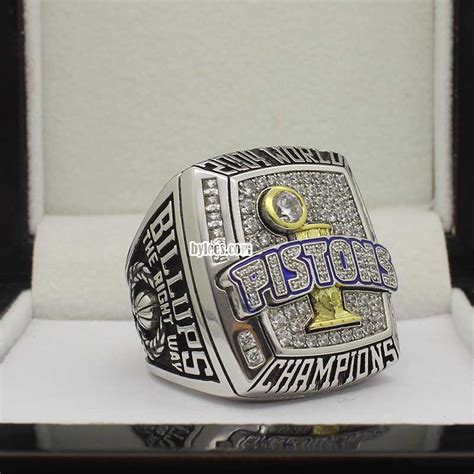 The detroit pistons and fox sports detroit came together in 2004 to produce this homage to the 2004 nba champions and their. 2004 Detroit Pistons NBA Championship Ring - Best ...