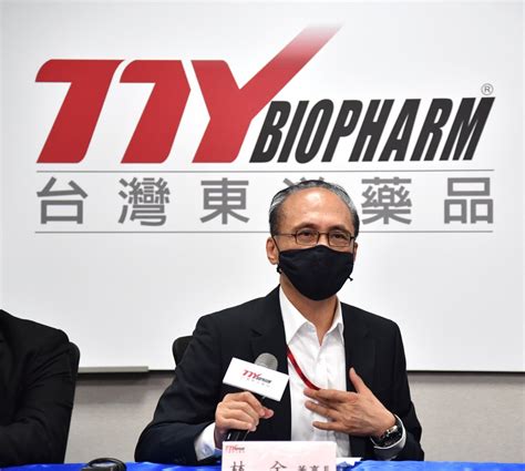 回港容易通關難 抗疫無能經濟殘 淥狗飛龜冇人性 袖手旁觀有報應 坦言集：中伊合作 龍吟虎嘯：律師團體政治化 強詞有理：美國準備打冬奧牌 雪地鴻爪：坐. 台灣東洋代理疫苗破局 林全反駁疾管署：無政府保證是主因 | 台灣英文新聞 | 2020/11/12