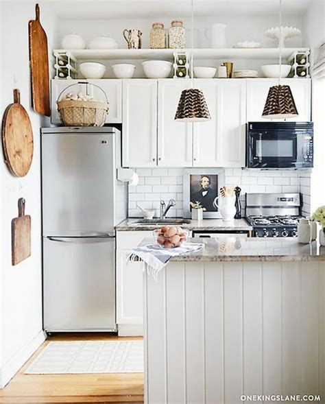 Kitschy Country Accessories Give This Compact Kitchen An Eclectic