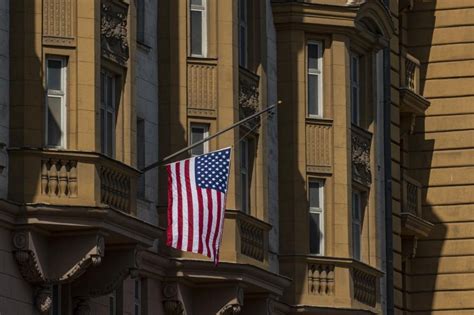 Russia Expels Deputy Chief Of U S Embassy In Moscow