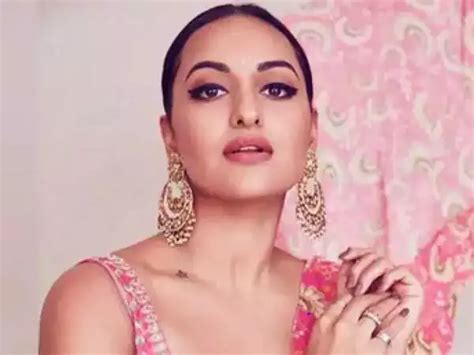 Sonakshi Sinha Uses Her Star Power For A Noble Cause