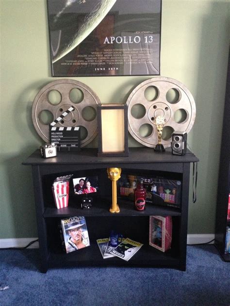 And, it was done on a budget. Movie themed room | Bachelor Pad | Pinterest | Movie room ...