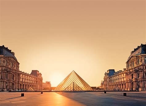 Combien De Vitre A La Pyramide Du Louvre - La Pyramide du Louvre fête ses 30 ans à partir du 29 mars 2019