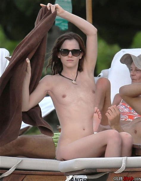 Emma Watson ถกจบไดบนกลองเปลอยทชายหาด