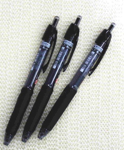 Kyugoro sakata, an engineer from the historic naval port of hiroshima, was introduced to a fountain pen brought from england by a sailor friend. Japanese Ballpoint Retractable Pens: Amazon.com